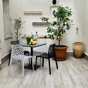 Donna Sidora Appartement